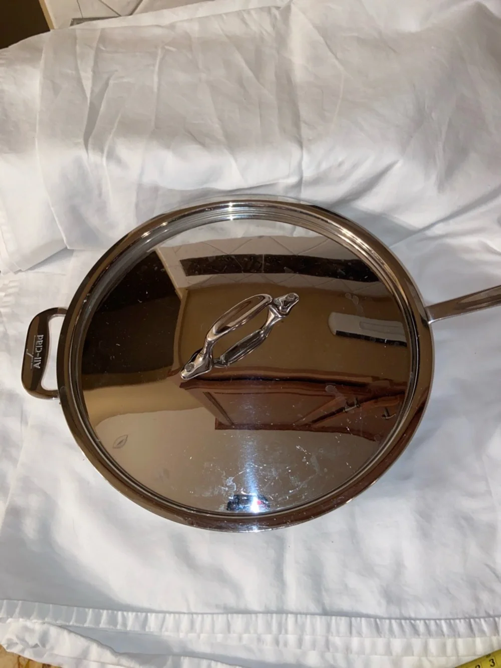 ALL CLAD D3 STAINLESS STEEL 3 QT 3 PLY SAUTE PAN W/ LID
